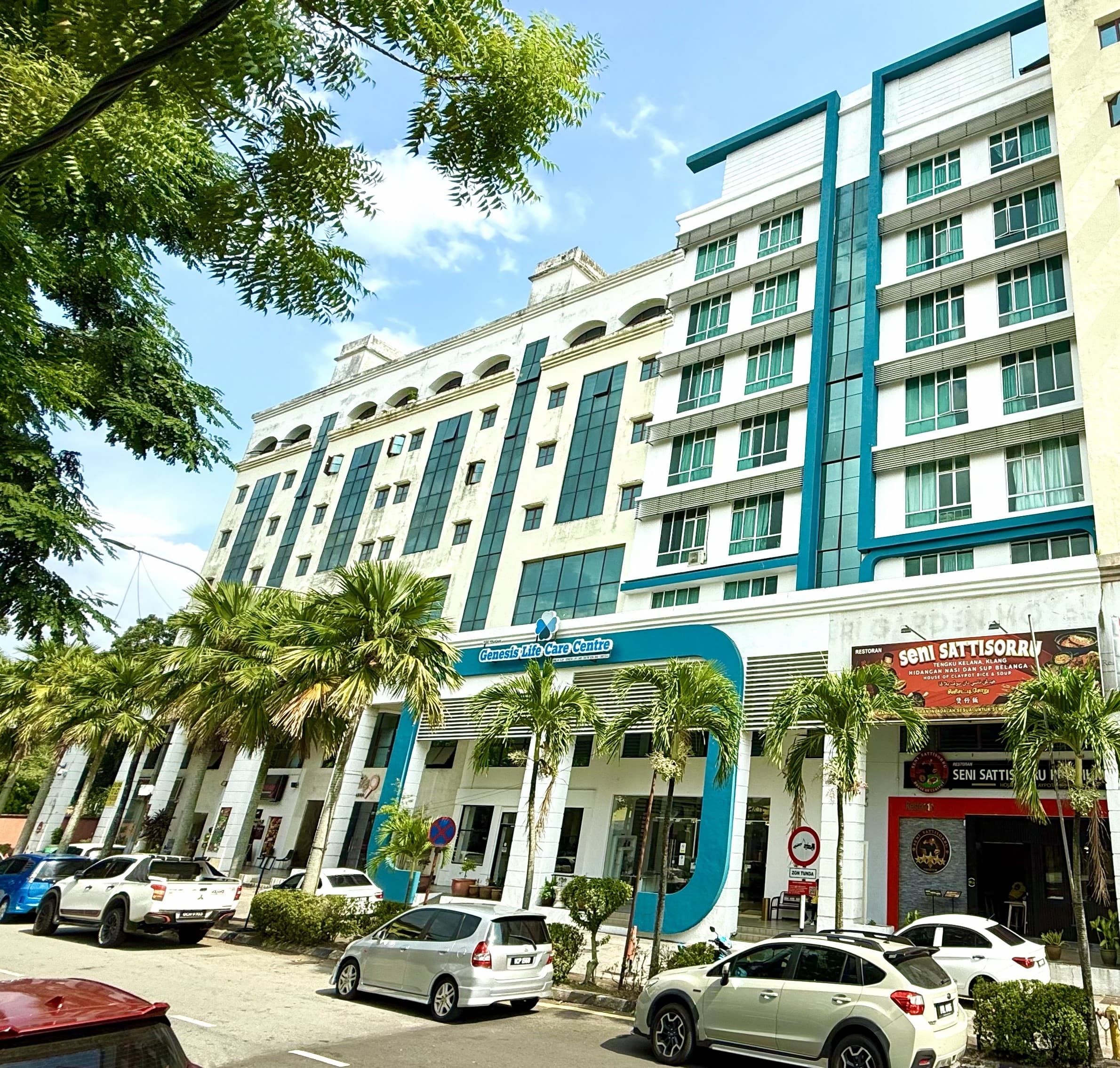 Genesis Life Care Klang exterior