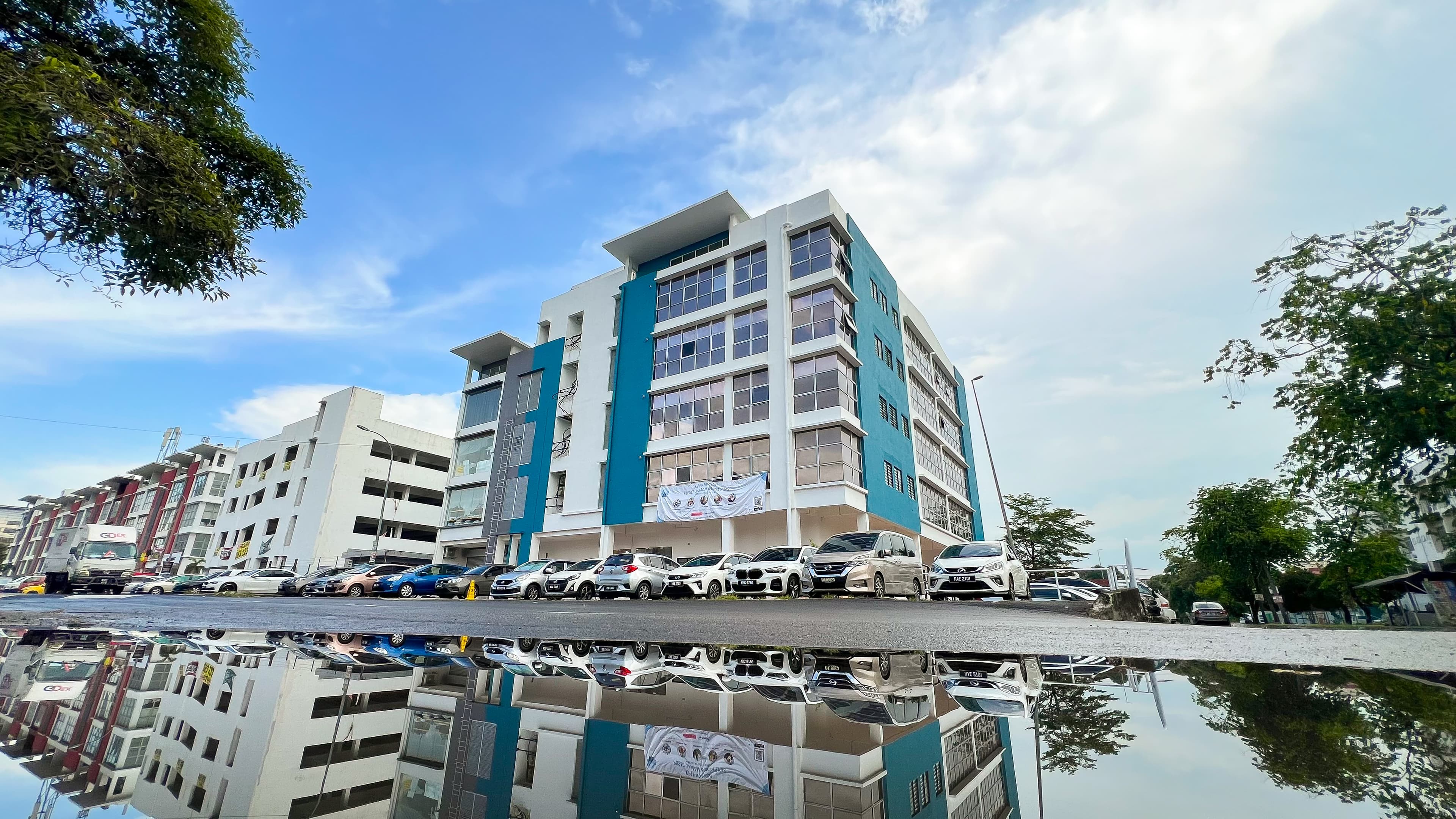 Genesis Life Care Puchong exterior